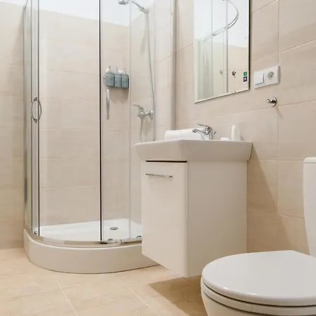 Lovely In The Old Town Daire *